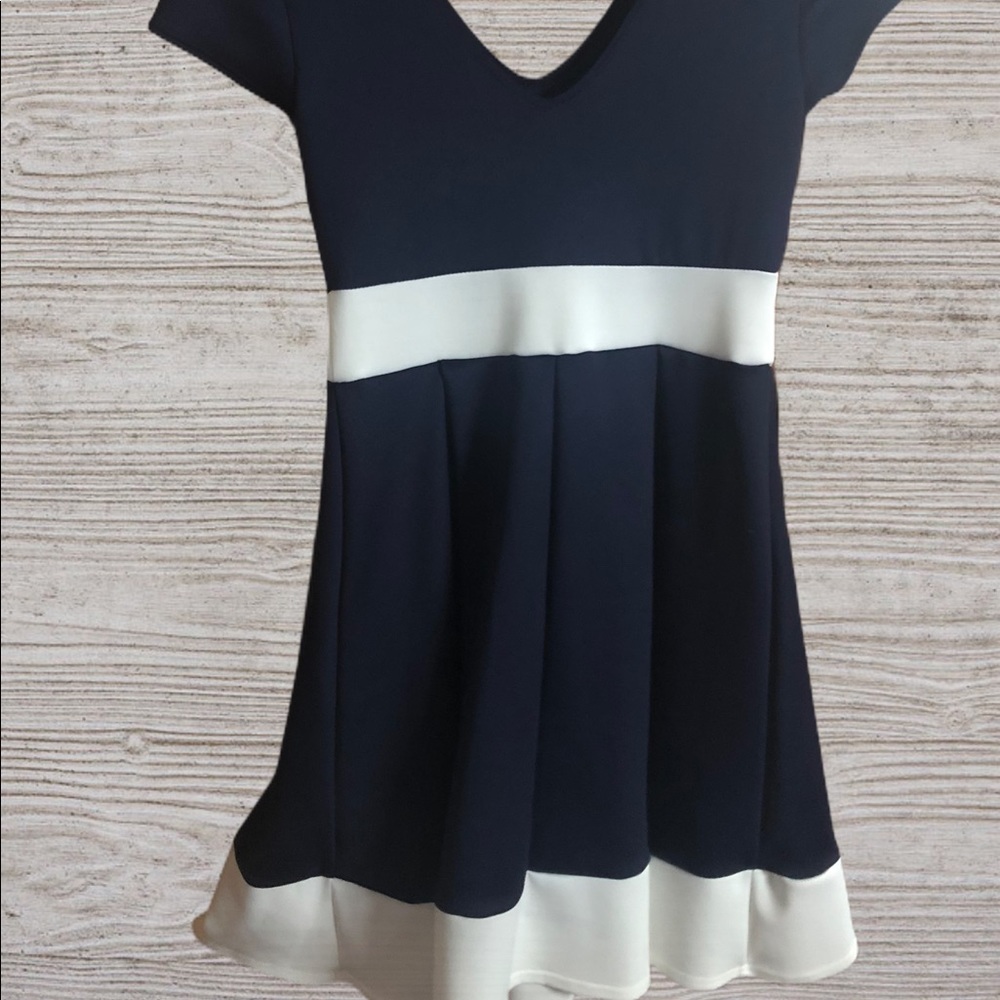 Mara navy and white A-Line dress sz. M